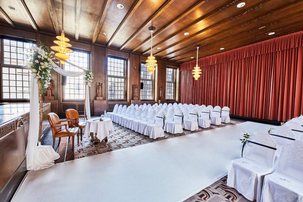 luxury wedding stylists