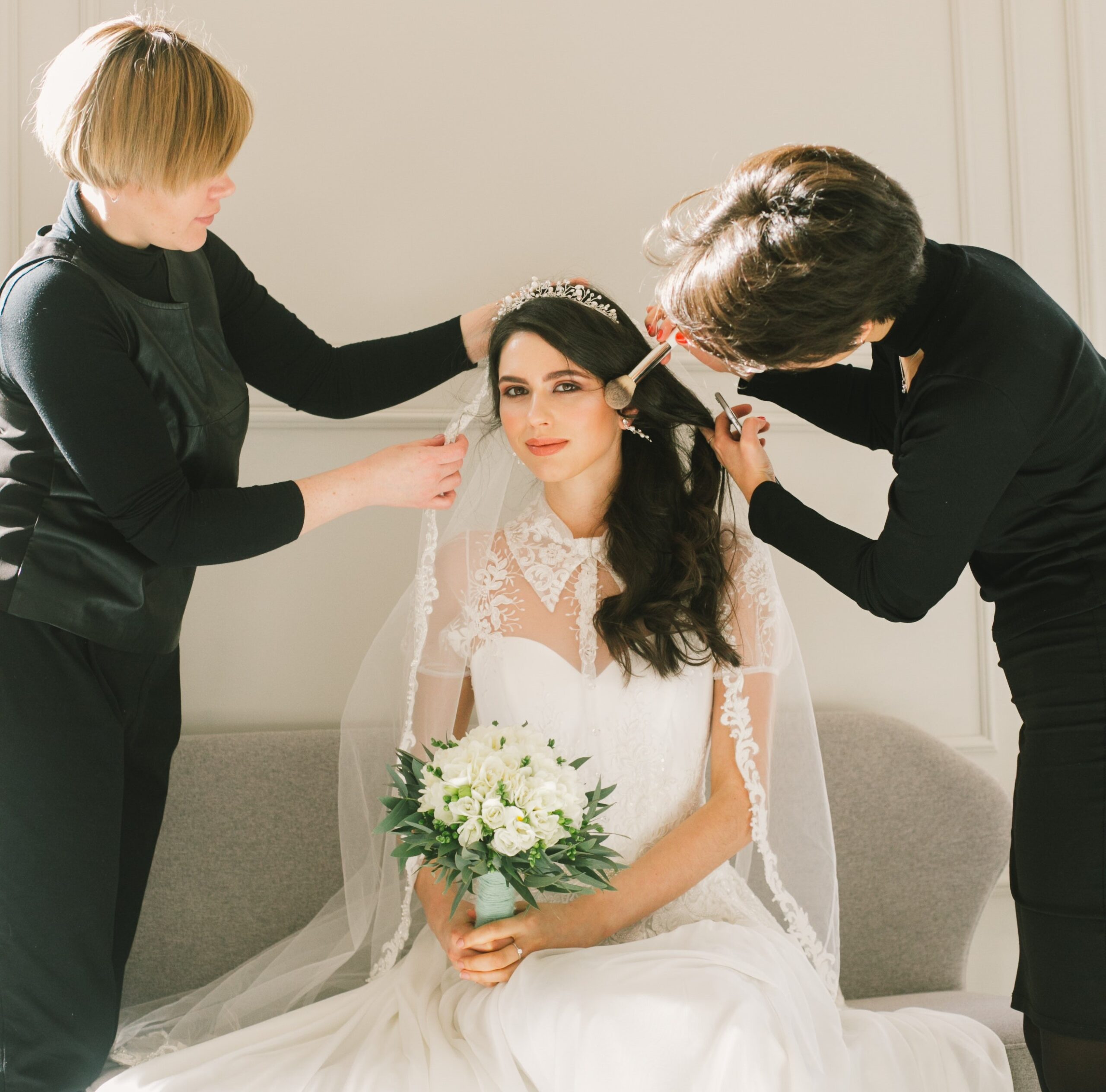 wedding day hair stylist expert