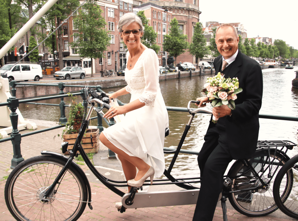 wedding anniversary amsterdam and the cost to renew marriage vows