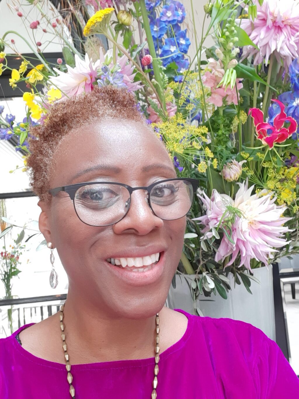 About me Clover Jean wedding vibe creator allround performance artist stand-up comedian people connector