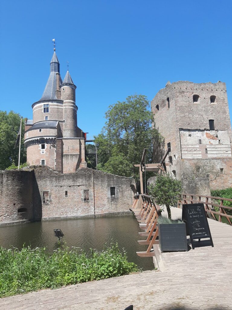 Dutch castle wedding venues - official wedding venue Utrecht