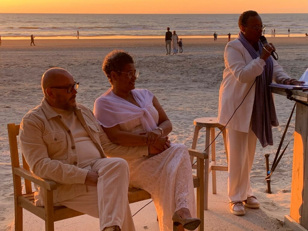 Luxury wedding celebrant with bride and groom who Say I do in the Dutch Paradise - zandvoort!