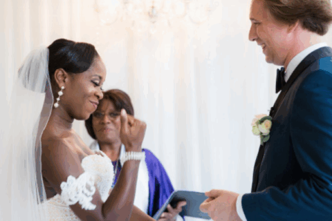 Groom Wedding Etiquette Mistakes: woman happy with her man during the ceremony.