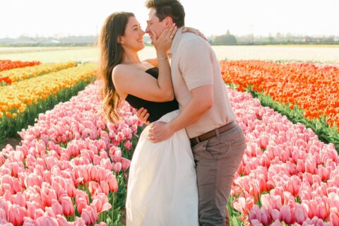 Spring marriage proposal in Amsterdam during a tulip field photo shoot